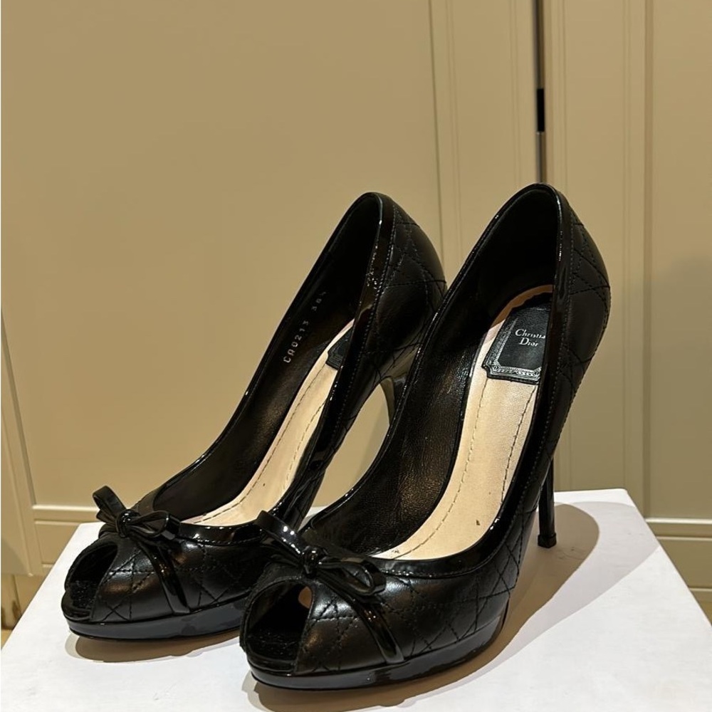 Christian Dior Classic peep toe